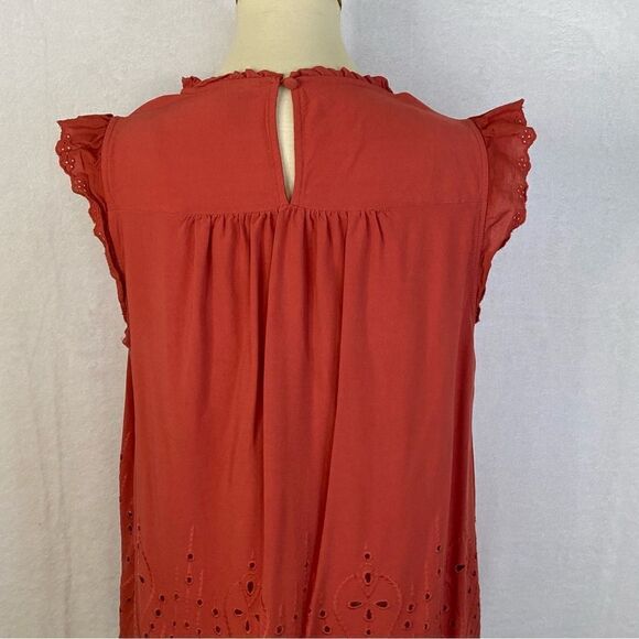 TORRID EYELET AND PINTUCK TANK - Picture 11 of 11